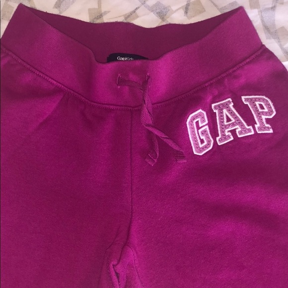 Raspberry Gap Kids sweatpants - Picture 2 of 4